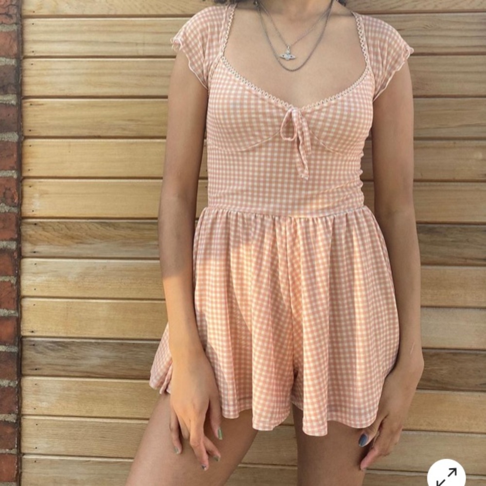 ISO Gingham romper